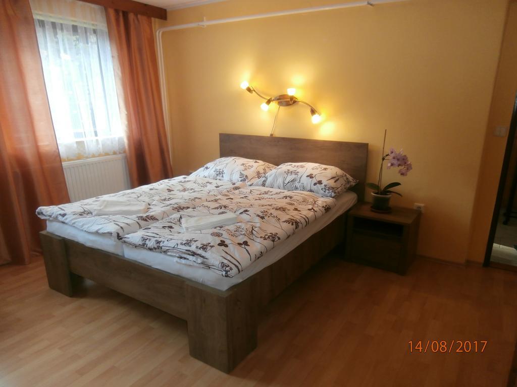 Apartman Aya Janov nad Nisou Eksteriør bilde